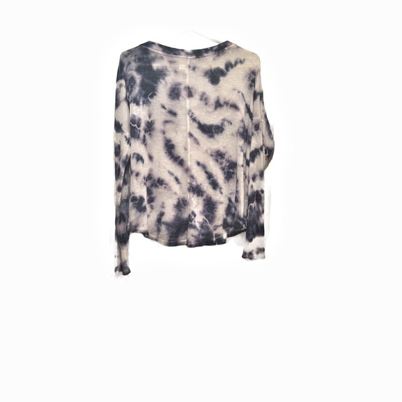 Aeropostale navy and White Long Sleeve Tee - Picture 2 of 4